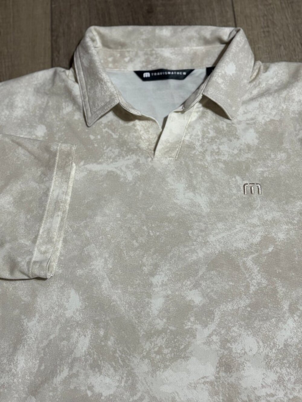 Travis Mathew Golf Polo Men's Size Medium - Picture 2 of 11